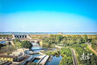 Hiệu suất tấn công của hươu đực dưới thời Rivers là 23, hiệu suất phòng thủ là 11, hiệu suất ròng là 19.